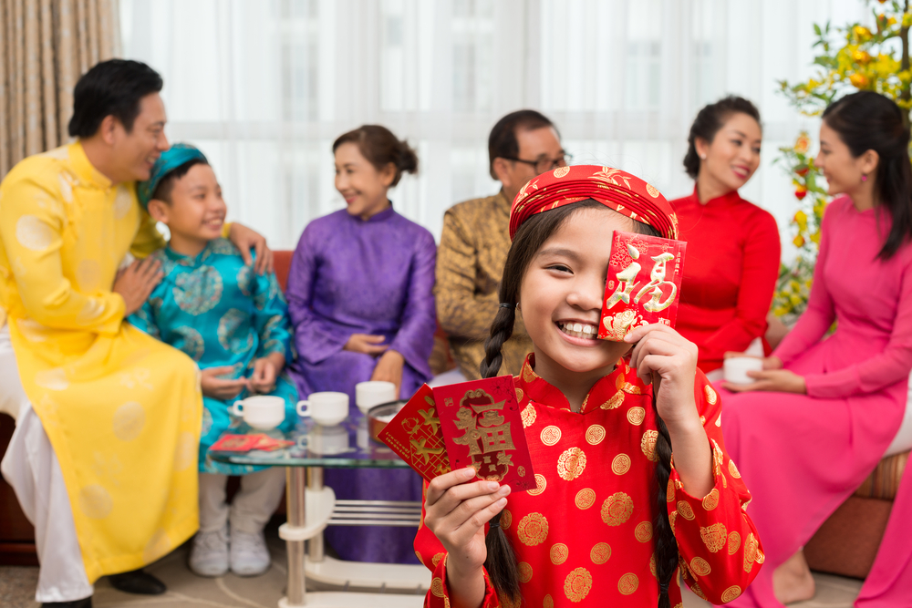 Chi tiêu thẻ tín dụng mùa Tết: Làm sao để không rơi vào "bẫy nợ"? 3 Chi tiêu thẻ tín dụng mùa Tết thế nào để an toàn?